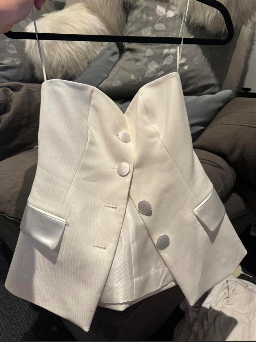 Zara Sleeveless Blazer